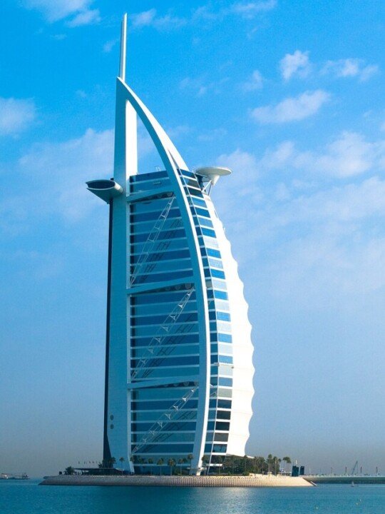 Burj_Al_Arab,_Dubai,_by_Joi_Ito_Dec2007